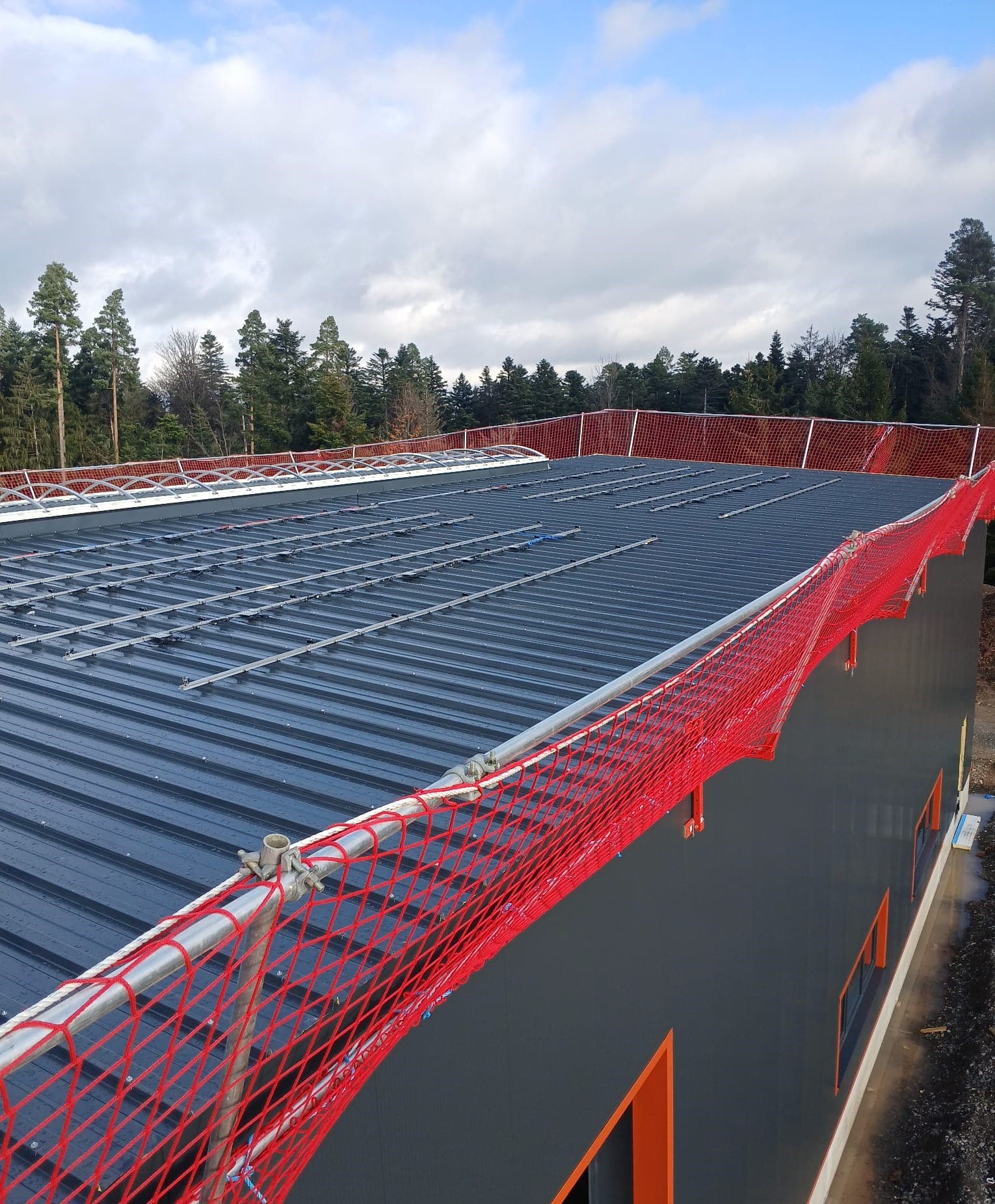 Anatomija Čelika: Zašto je Z275 premaz granica između krova za 10 i 50 godina?